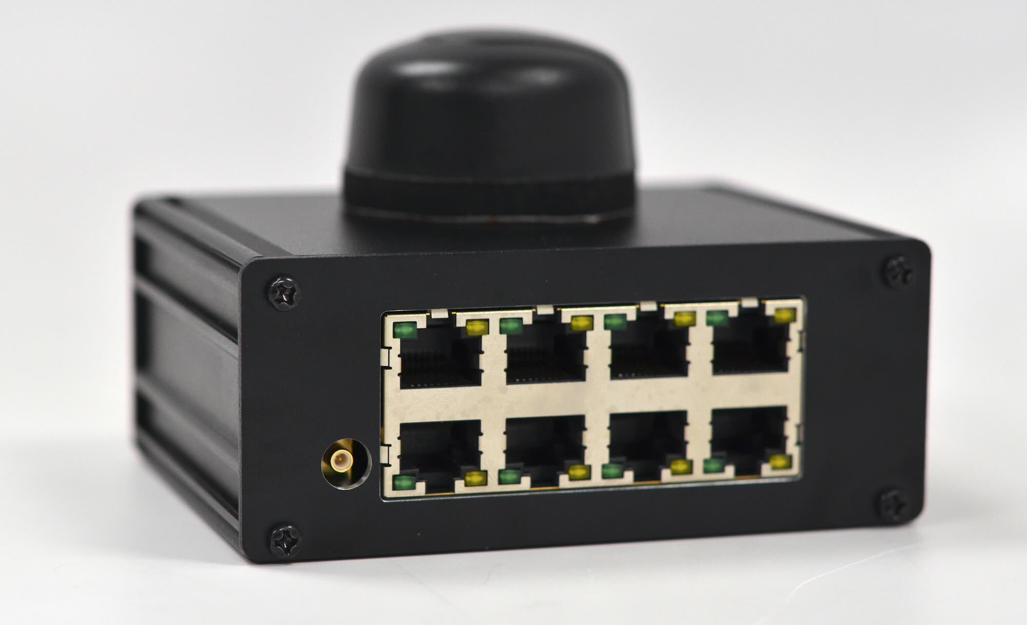 HUB-8RS422 Back
